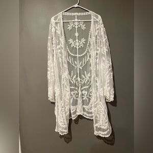 White lace kimono